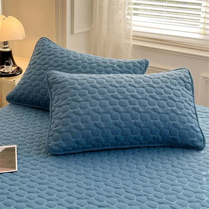 Kit 2 Fronhas Jacquard Impermeáveis Premium: Tecnologia Silenciosa 100% à Prova D'Água